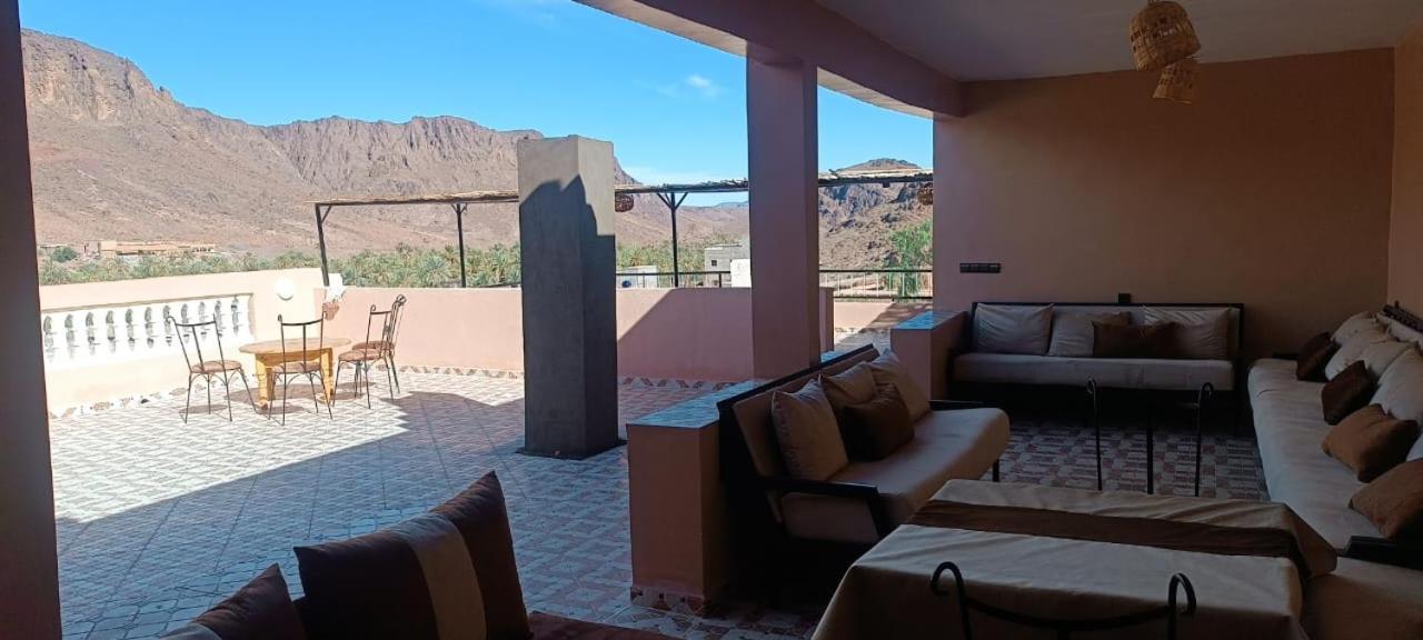 Auberge Restaurant Tissili " Oasis De Fint" 外观 照片