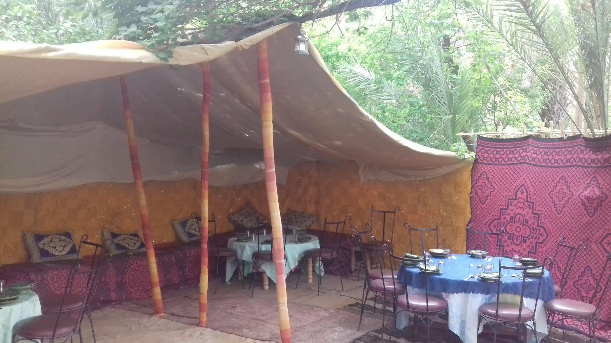 Auberge Restaurant Tissili " Oasis De Fint" 外观 照片